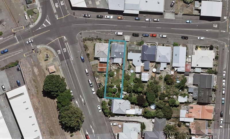 12 Sale Street, Napier South, Napier - Carousel 1
