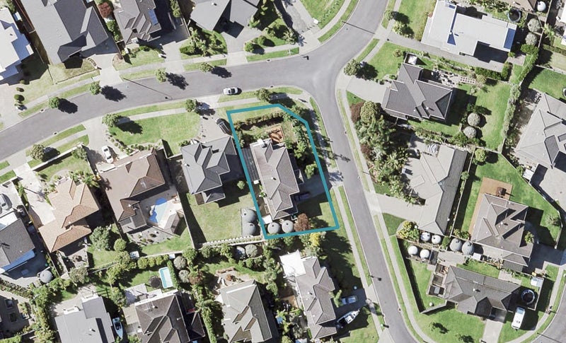 1 Harbourside Court, Beachlands, Auckland - Carousel 1
