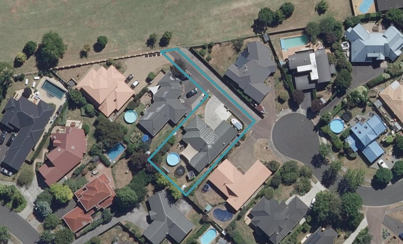 25 Grosvenor Place, Rototuna, Hamilton - Carousel 1