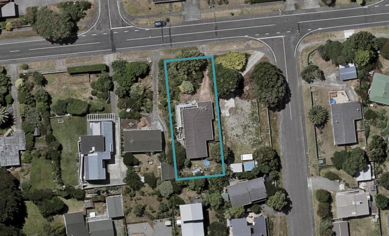 12 Rutherford Drive, Waikanae Beach, Waikanae - Carousel 1