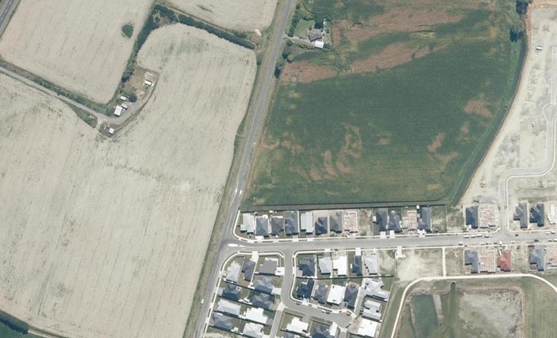 4 Mahurangi Crescent, TE AWA - Carousel 1