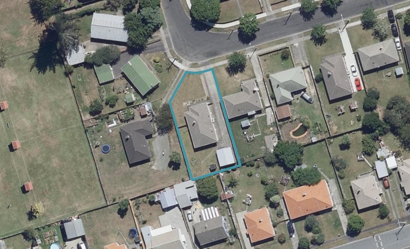 62 Marshall Street, Fairfield, Hamilton - Carousel 1