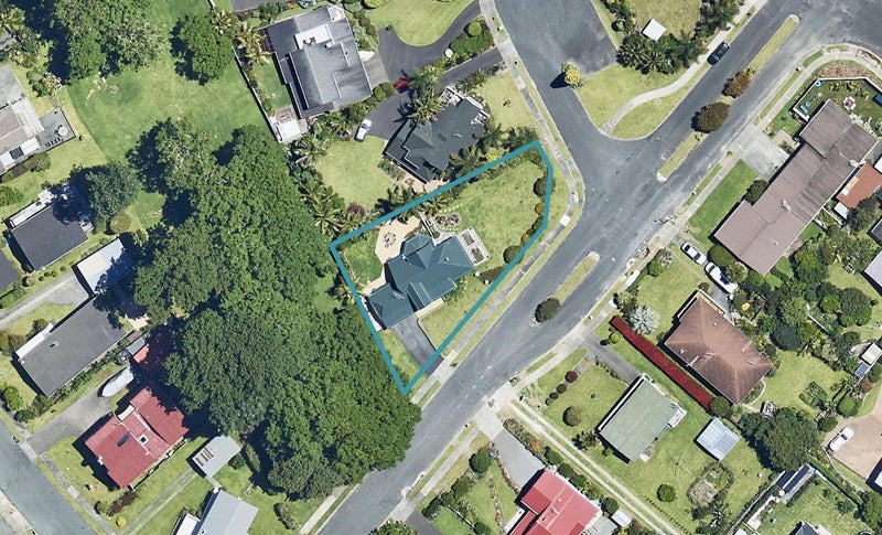 1 Myrtle Drive, Omokoroa, Omokoroa - Carousel 1