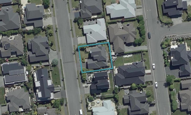 10 Watermill Boulevard, Northwood, Christchurch - Carousel 1