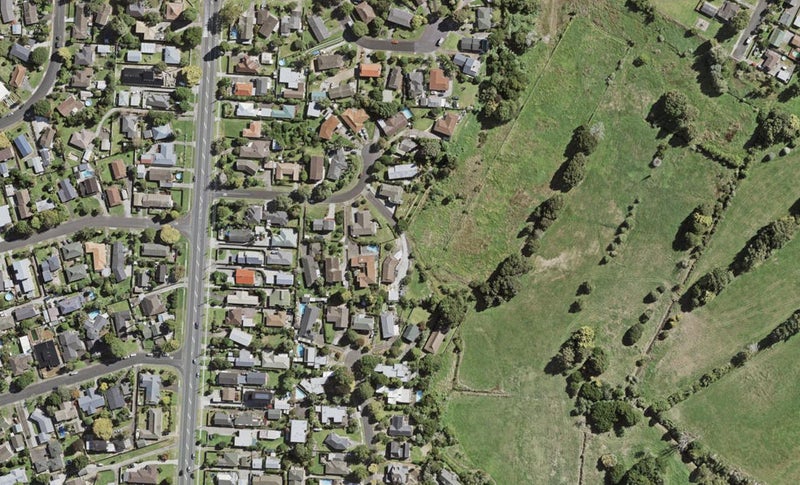 13 Hazeldene Place, Opaheke, Papakura - Carousel 1