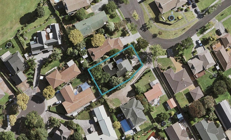 16 Syntax Place, Conifer Grove, Takanini - Carousel 1