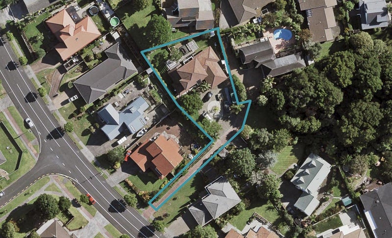 25 Charles Prevost Drive, The Gardens, Auckland - Carousel 1