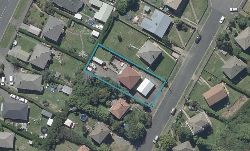 15 Forrester Avenue, Liberton, Dunedin - Carousel 1