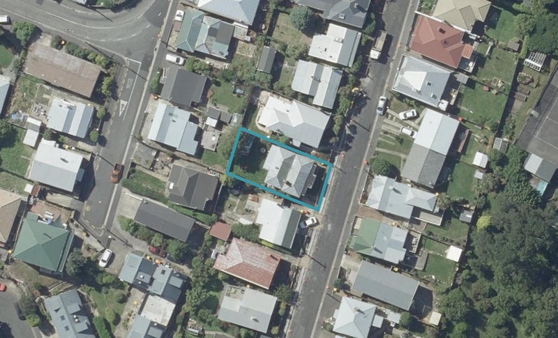 20 Peel Street, Mornington, Dunedin - Carousel 1