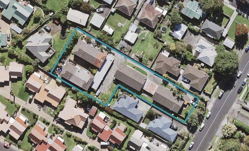 7/48 McLeod Road, Henderson, Auckland - Carousel 1