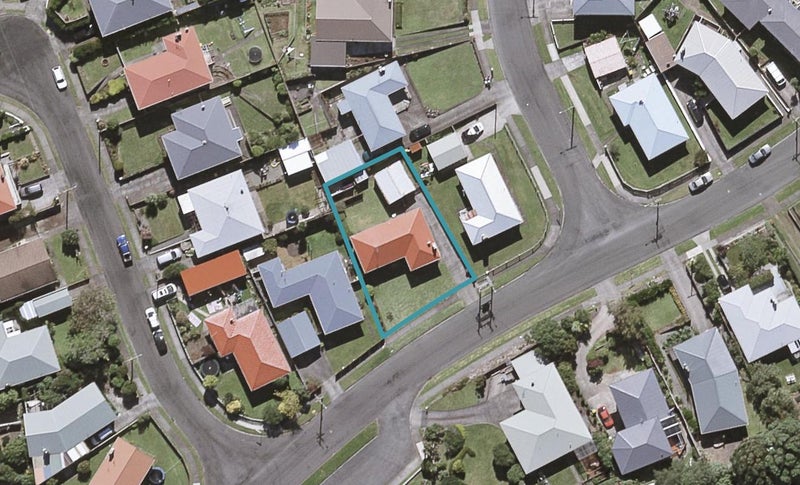 23 Rosendale Avenue, Spotswood, New Plymouth - Carousel 1