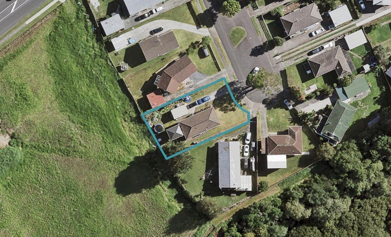 7 Siska Place, Wattle Downs, Auckland - Carousel 1