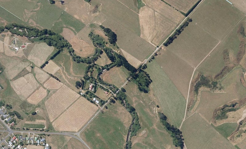 31 Hennesey Road, Shannon, Palmerston North - Carousel 1