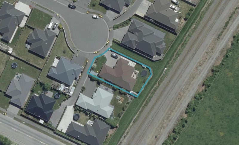 26 Larne Place, Belfast, Christchurch - Carousel 1