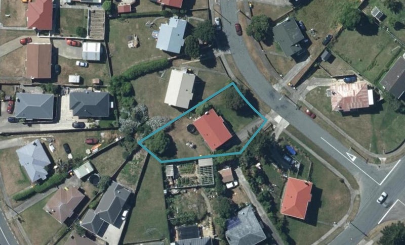 3 Arero Place, Titahi Bay, Porirua - Carousel 1