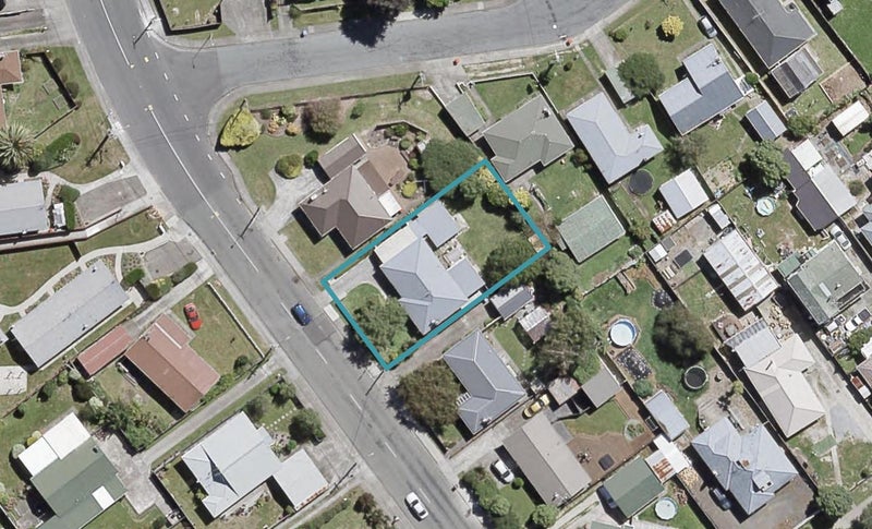 8 Totara Park Road, Clouston Park, Upper Hutt - Carousel 1