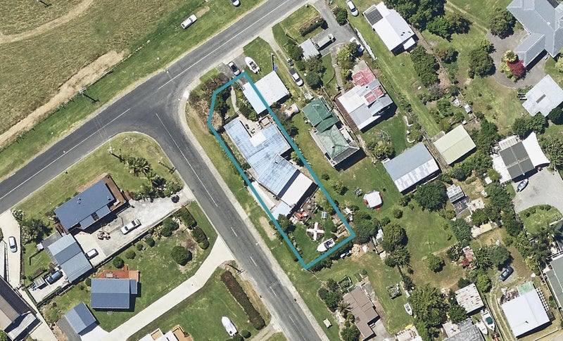 1 Harbour View Road, Tahawai, Katikati - Carousel 1