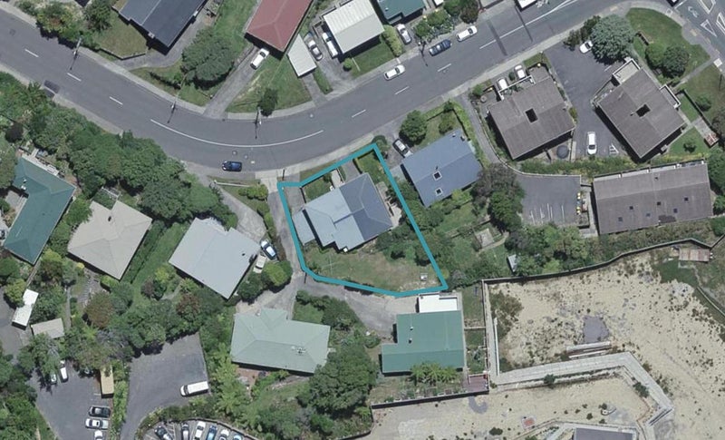 120A Redwood Avenue, Tawa, Wellington - Carousel 1