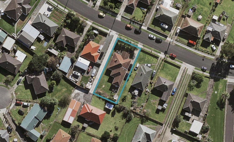 16 Ashton Avenue, Otara, Auckland - Carousel 1