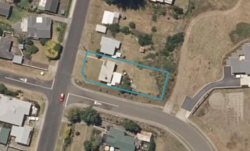 96 Kahukura Avenue, Waitarere Beach, Levin - Carousel 1