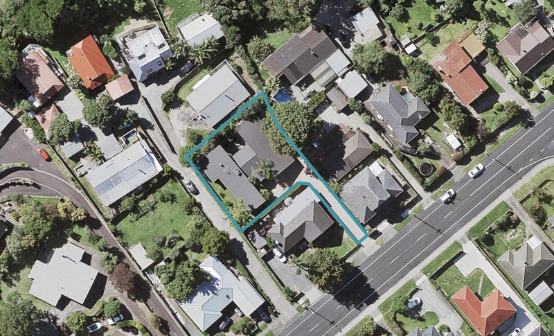 24C Hutchinsons Road, Bucklands Beach, Auckland - Carousel 1