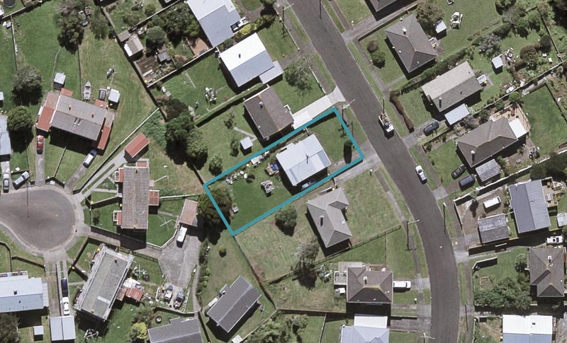 39 Banks Street, Marfell, New Plymouth - Carousel 1