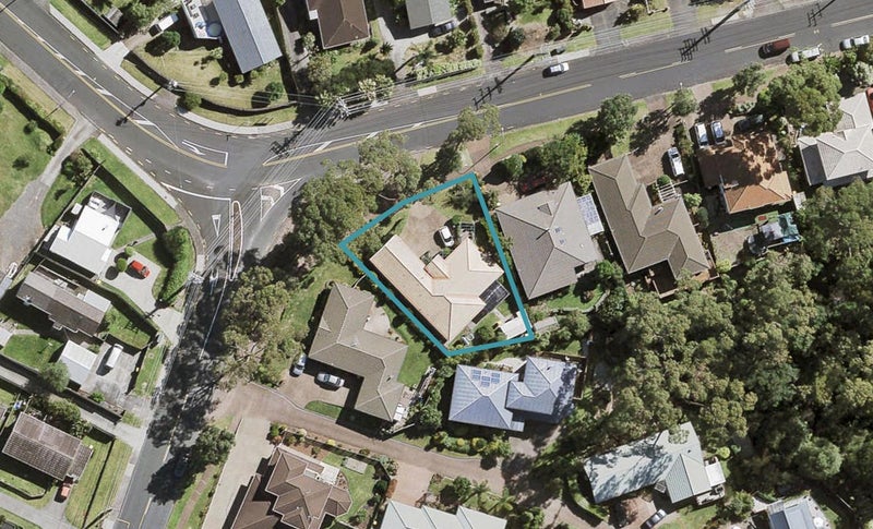107 Awaroa Road, Sunnyvale, Auckland - Carousel 1