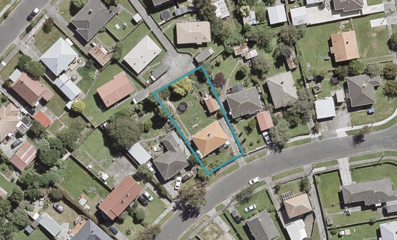 45 Milne Crescent, Taita, Lower Hutt - Carousel 1