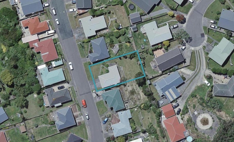 16 Baylands Drive, Newlands, Wellington - Carousel 1