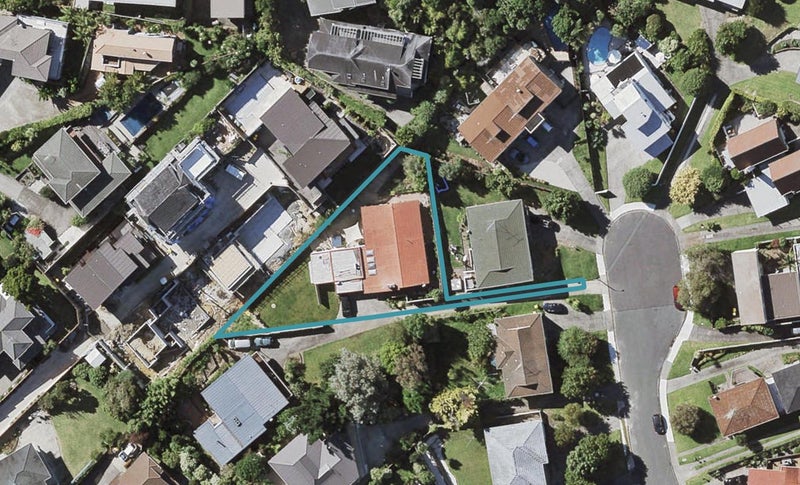 8 Prestige Place, Castor Bay, Auckland - Carousel 1