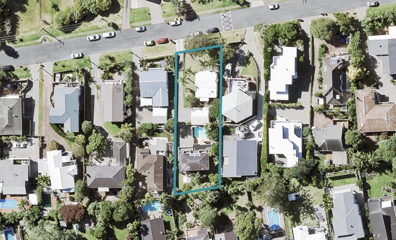 1/16 Sandown Road, Rothesay Bay, Auckland - Carousel 1