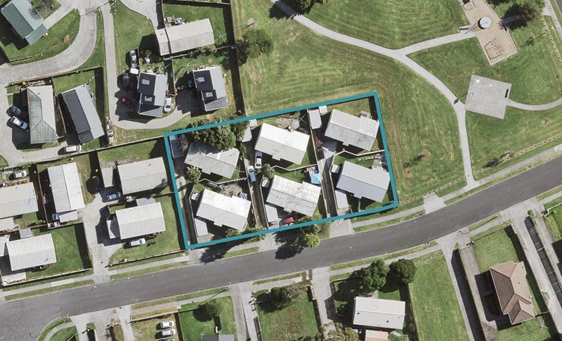 1/33 Trimdon Street, Randwick Park, Auckland - Carousel 1