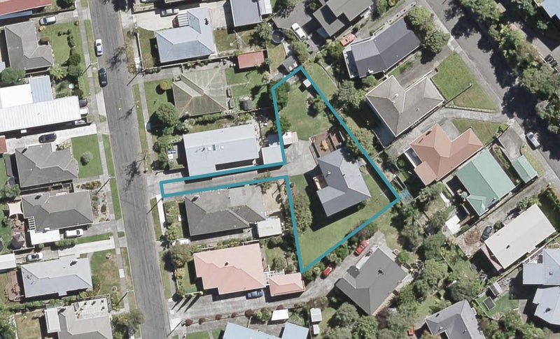 9 Parnell Street, Fairfield, Lower Hutt - Carousel 1