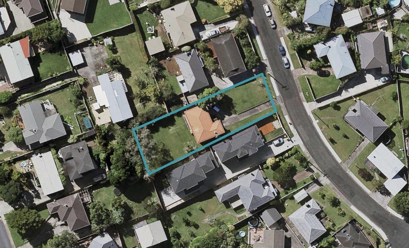8 Meadowvale Avenue, Forrest Hill, Auckland - Carousel 1