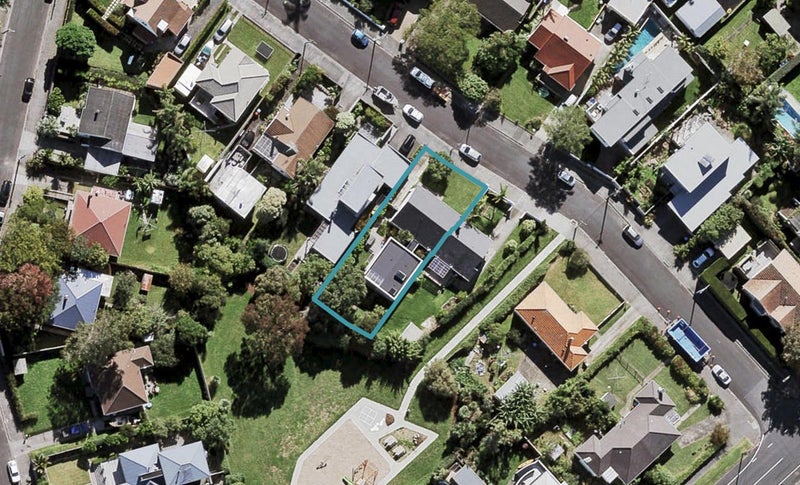 10 Tirotai Crescent, Westmere, Auckland - Carousel 1