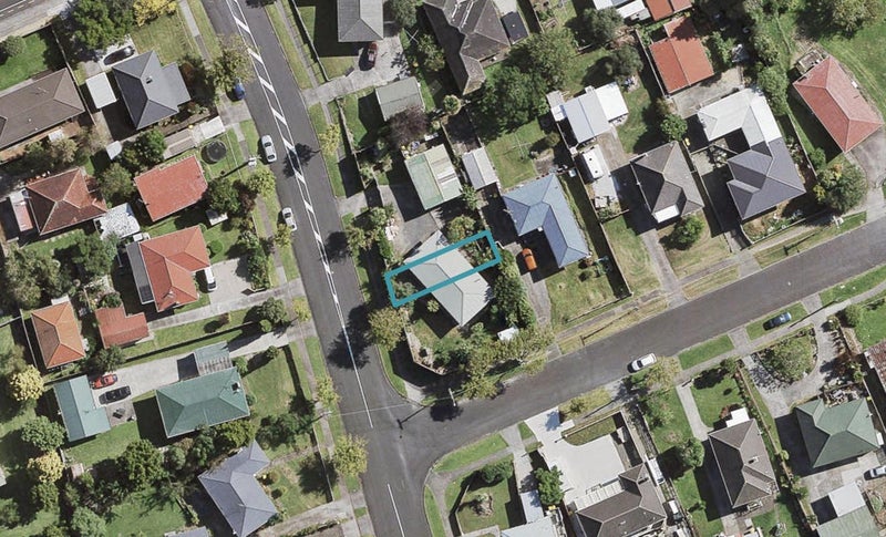 4/2 Hyde Street, Manurewa East, Auckland - Carousel 1