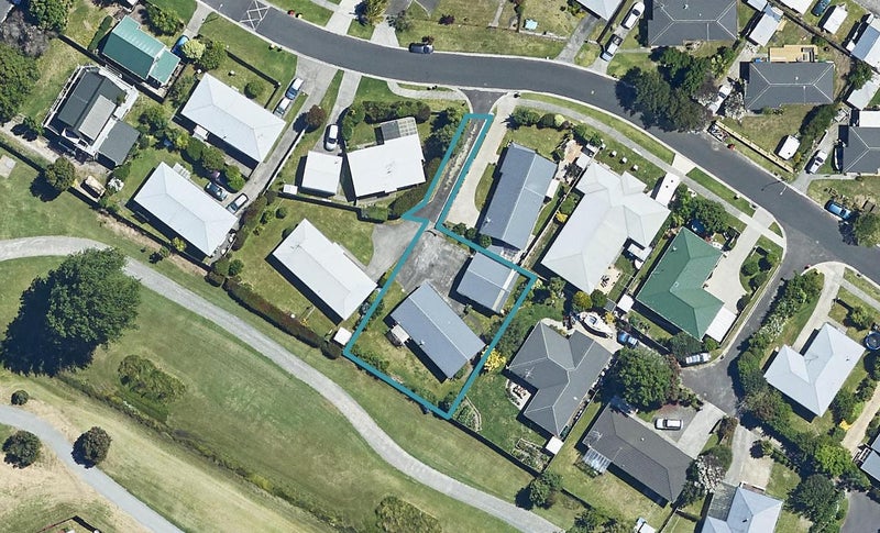 8 Barbara Grove, Papamoa Beach, Papamoa - Carousel 1