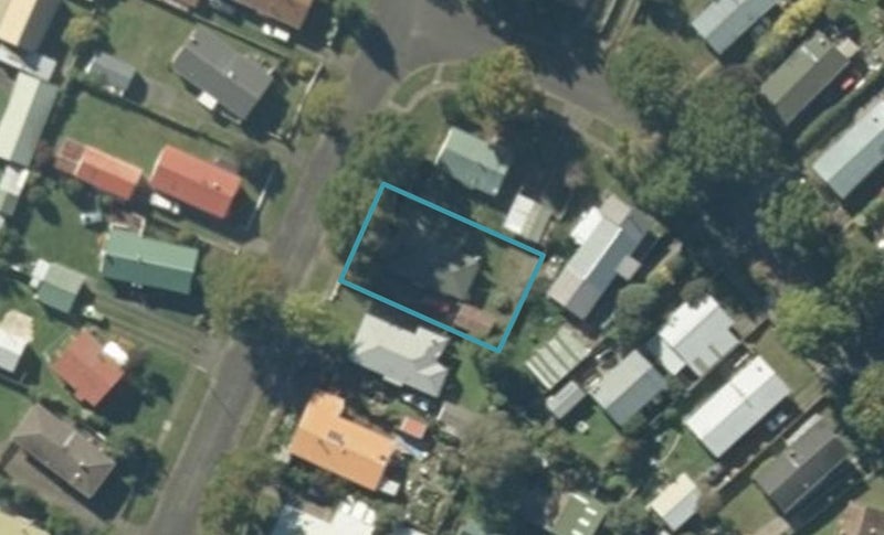 15 Raukura Street, Turangi - Carousel 1