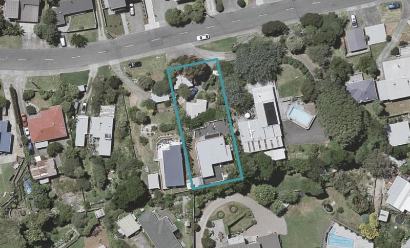 46 Tiromoana Road, Raumati South, Paraparaumu - Carousel 1