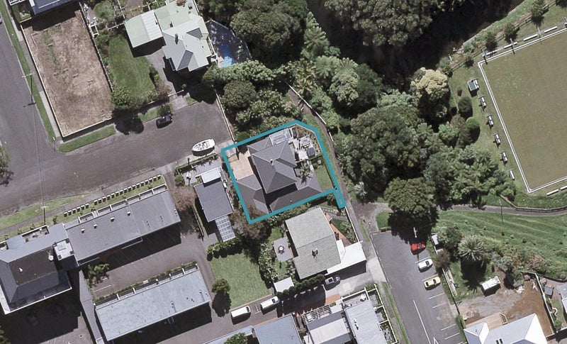 2 Watson Street, Strandon, New Plymouth - Carousel 1