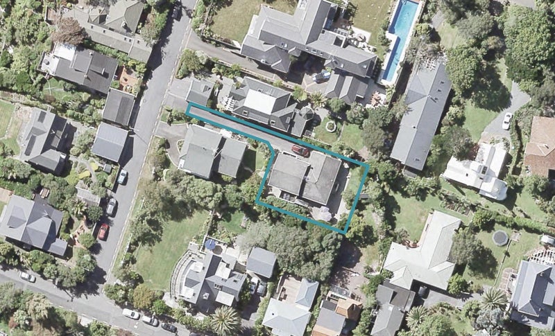 8A Tui Road, Days Bay, Lower Hutt - Carousel 1