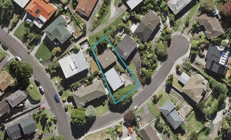 1/4 Impala Place, Hillsborough, Auckland - Carousel 1
