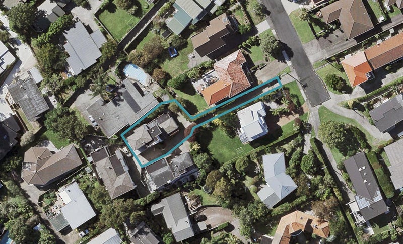 33 Tobruk Crescent, Milford, Auckland - Carousel 1
