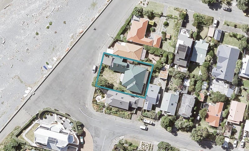 259 Marine Parade, Eastbourne, Lower Hutt - Carousel 1