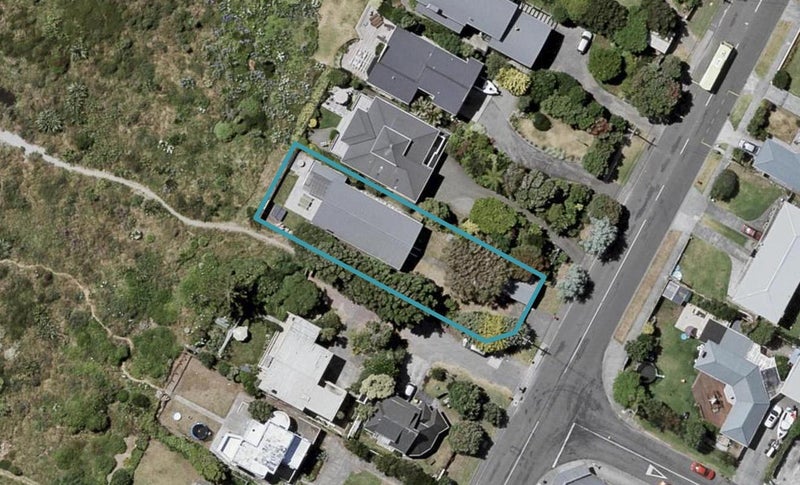 83 Manly Street, Paraparaumu Beach, Paraparaumu - Carousel 1