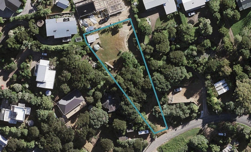 14 View Road, Ostend, Waiheke Island - Carousel 1