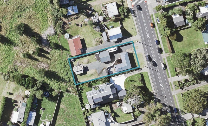 10 Wakelin Road, Beachlands, Auckland - Carousel 1