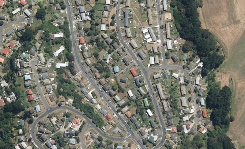 60 Hereford Street, Cannons Creek, Porirua - Carousel 1