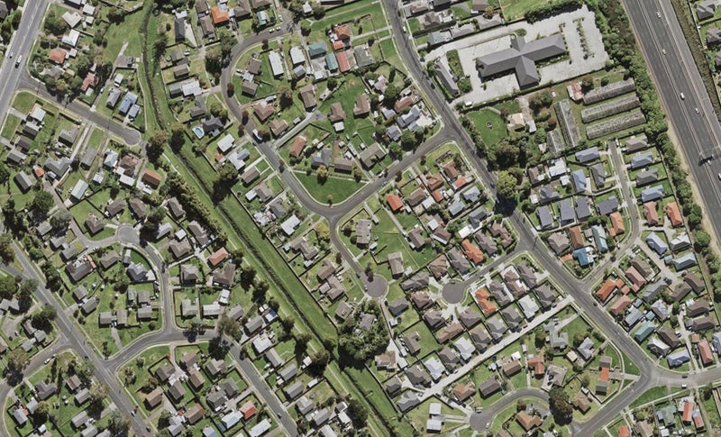 12 Molesworth Place, Māngere, Auckland - Carousel 1