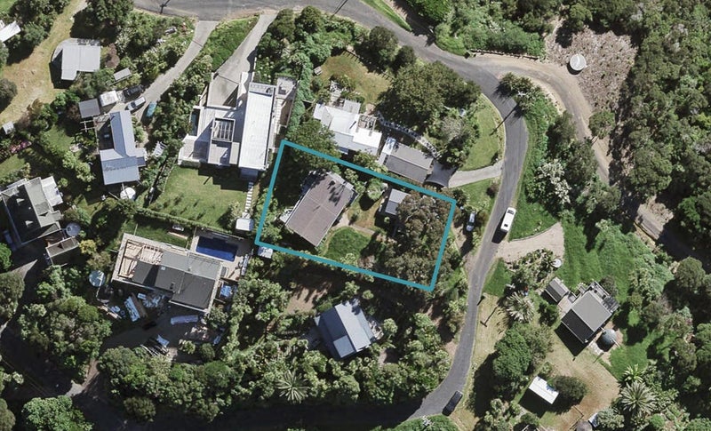 29 Matapana Road, Palm Beach, Waiheke Island - Carousel 1